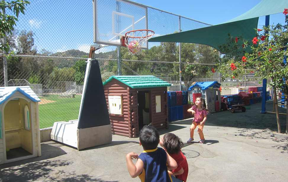 playing_basketball